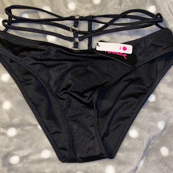 la senza bathing suit XS bottoms, Medium top - Picture 3 of 5